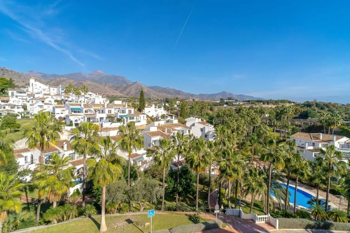 Apartment 19C Las Palmas Oasis De Capistrano Nerja Spain